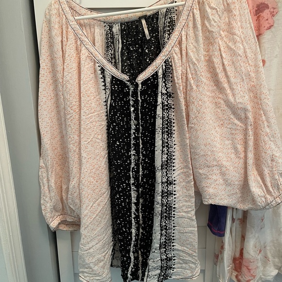 Free People top - Picture 1 of 2